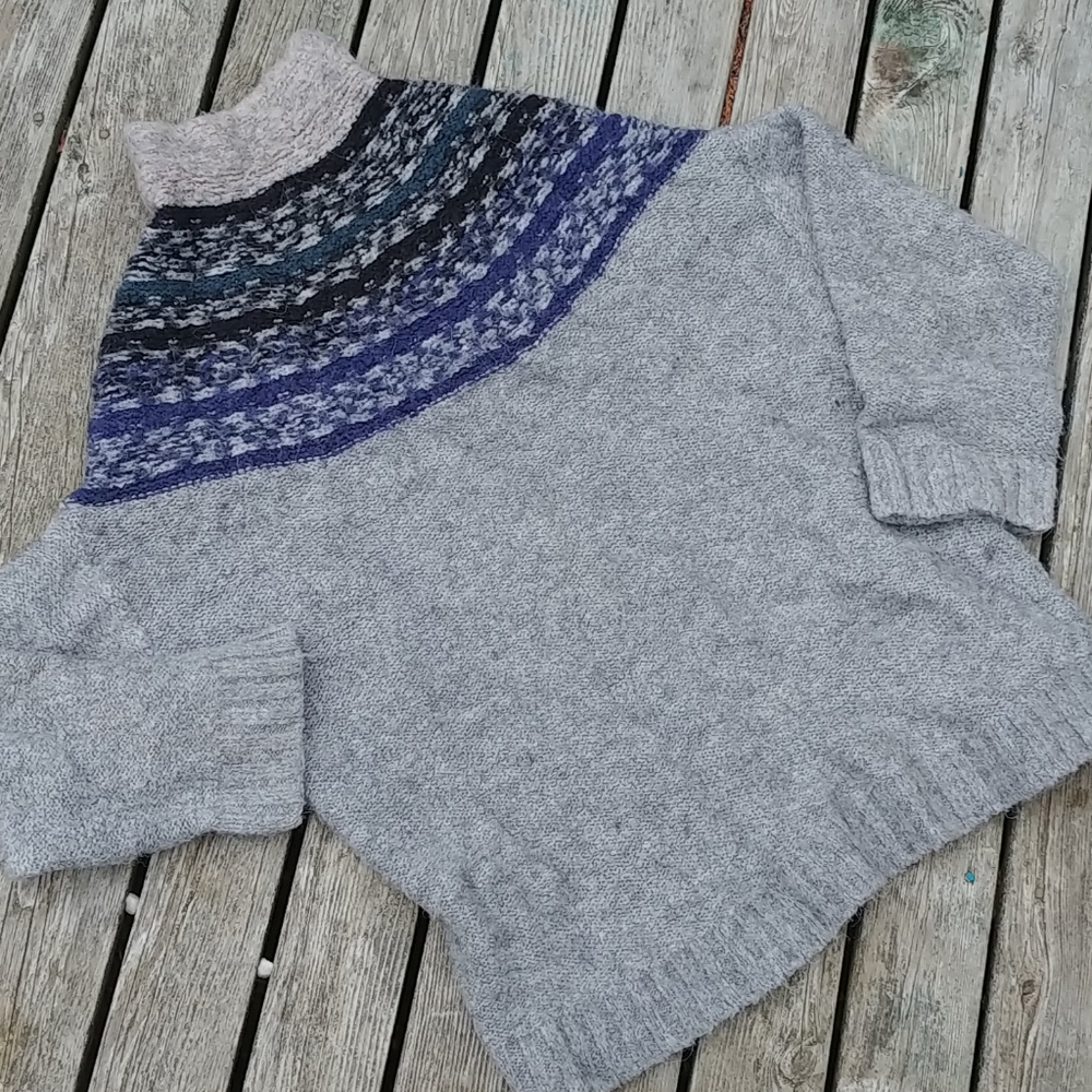 H&M wool angora turtleneck